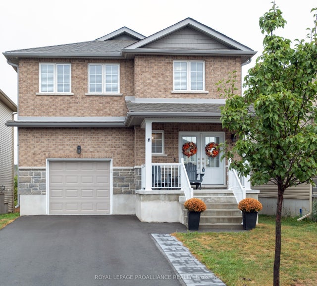 54 Brennan Crescent, Loyalist