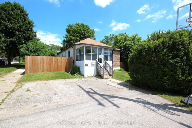 478 Mccormick Boulevard, London East