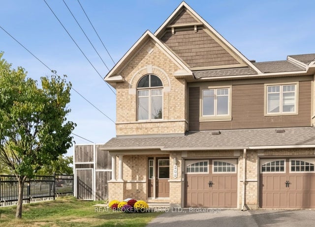 200 Garrity Crescent, Barrhaven