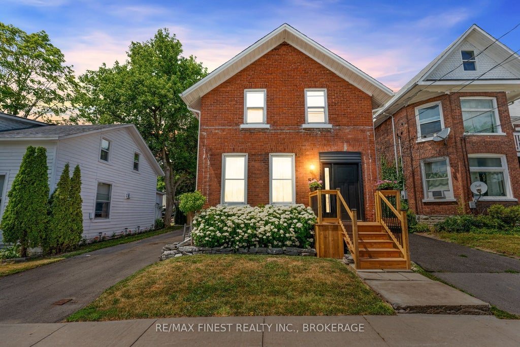 55 Bridge Street W, Greater Napanee