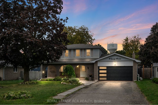 18 Spruyt Avenue, East Luther Grand Valley