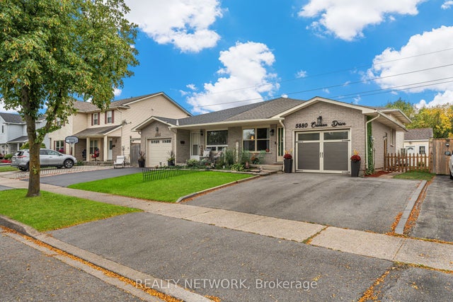 5880 Crimson Drive, Niagara Falls