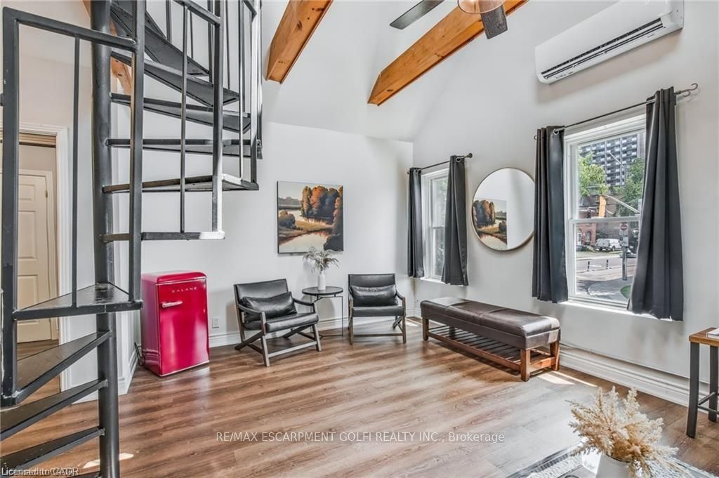 118 Queen Street S, Hamilton