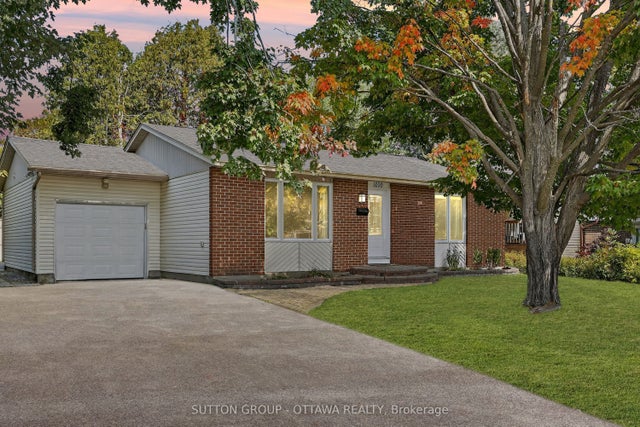 1000 Adley Road, Cyrville - Carson Grove - Pineview