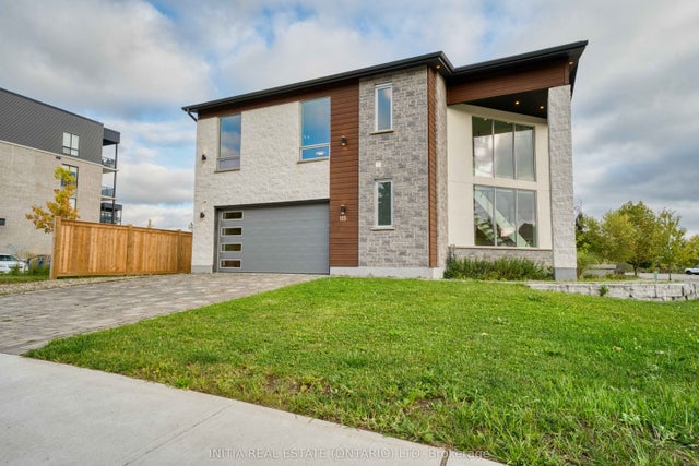 115 South Carriage Road, London North