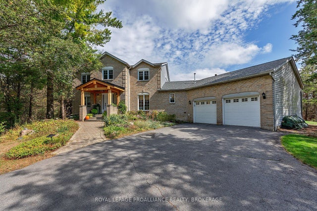 4890 North Shore Crescent, Frontenac