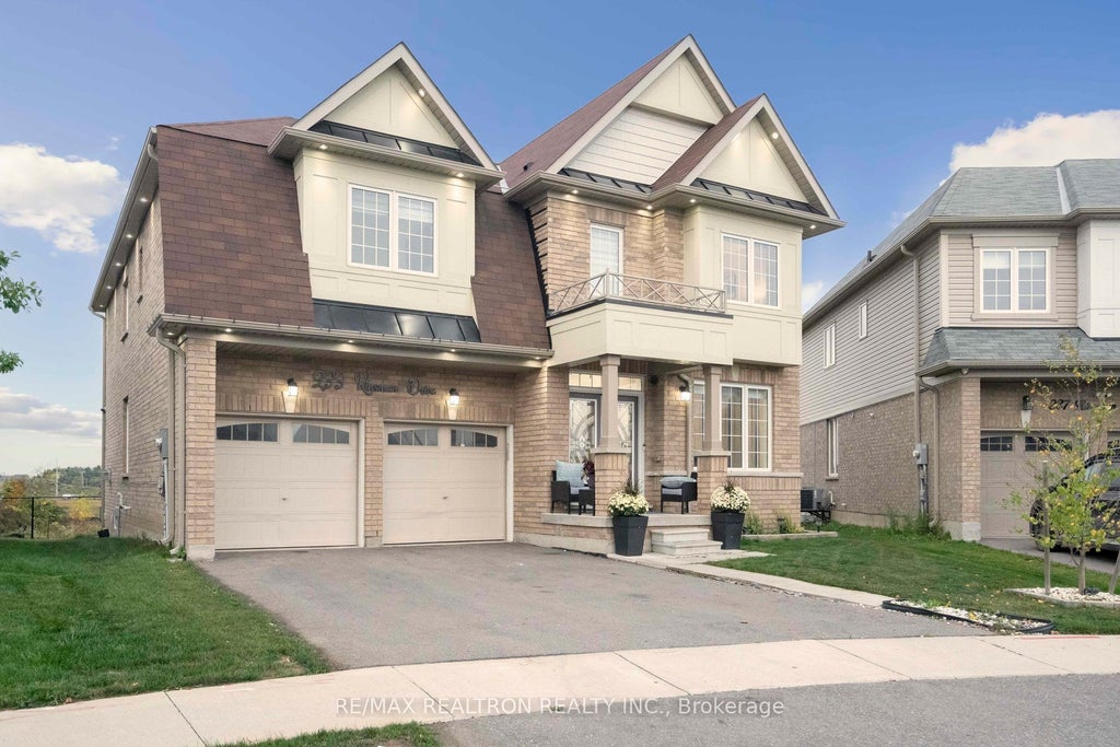 233 Kinsman Drive, Hamilton