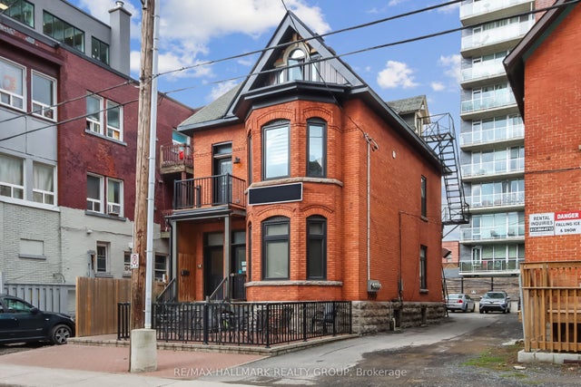 381 Cooper Street 2, Ottawa Centre