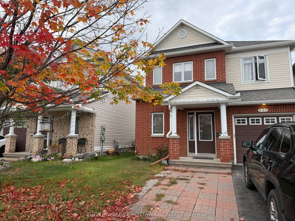 635 Clearbrook Drive, Barrhaven