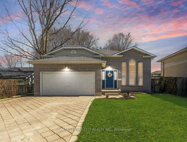 19 Dell Drive, Strathroy-Caradoc