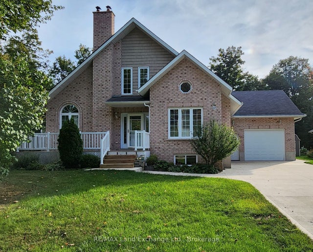 207 Birch Crescent W, Huron-Kinloss