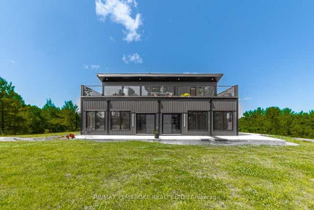 102 Rantz Road, Petawawa