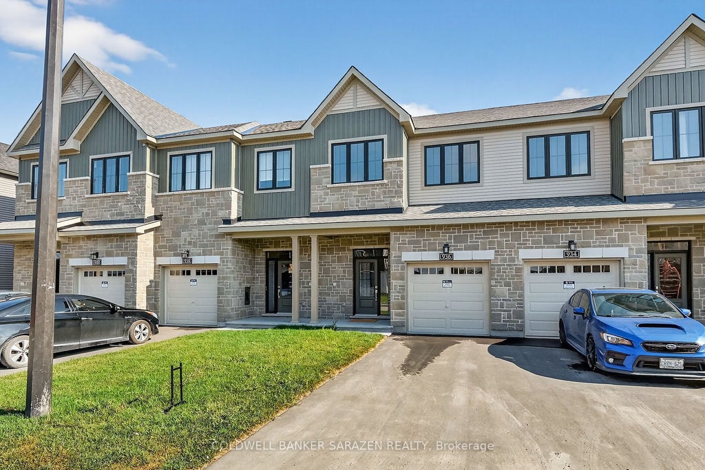 936 Eileen Vollick Crescent, Kanata