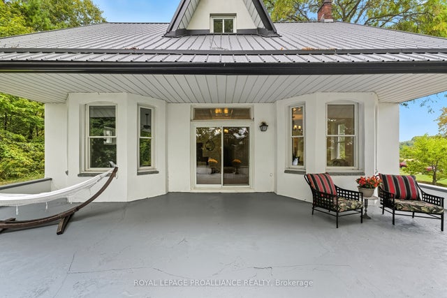 3921 Kennedy Road, Hamilton Township