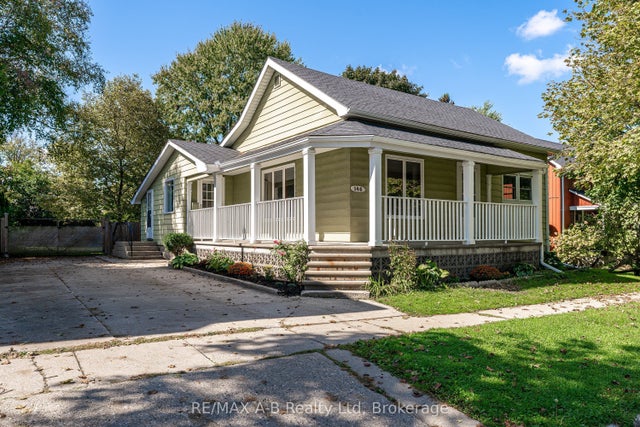 146 Church Street N, St. Marys