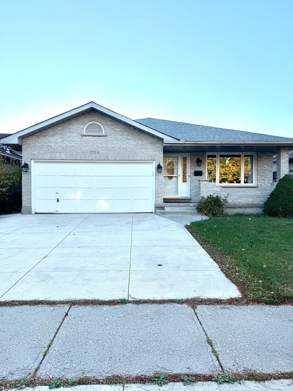 1754 Jalna Boulevard, London South