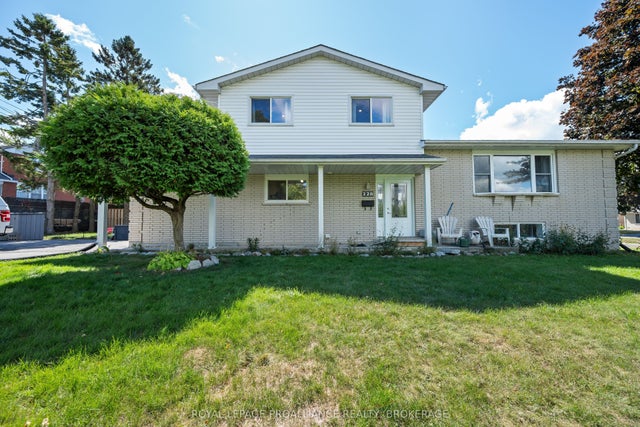 228 Robert Wallace Drive, Kingston
