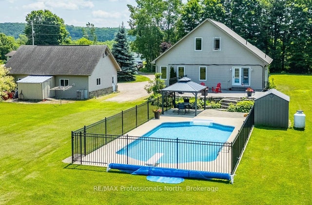 3981 Deep Bay Road, Minden Hills