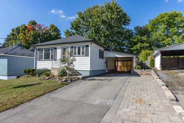 675 Miller Street, Woodstock
