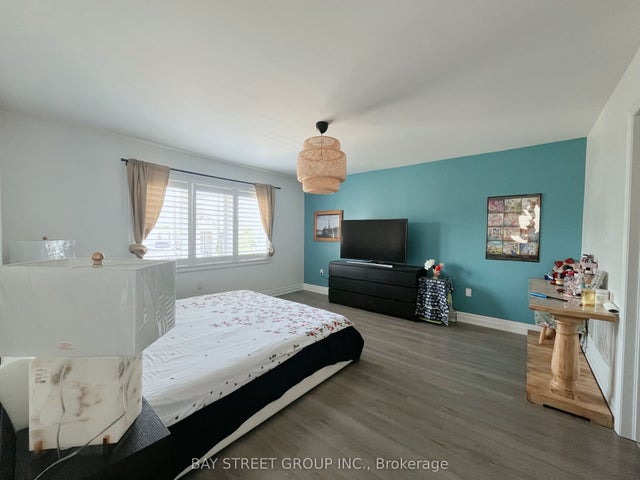 51 Dominion Crescent Master Room, Niagara-on-the-Lake