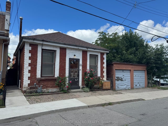 215 Ray Street N, Hamilton