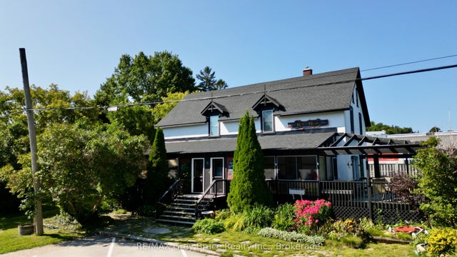 8 Helen Street, Northern Bruce Peninsula