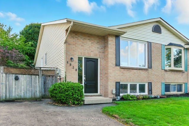 4928 Hickory Lane, Lincoln