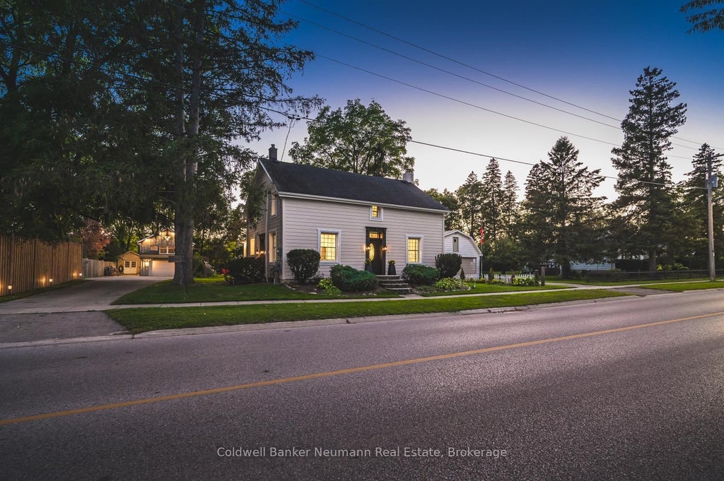 821 Watson Road S, Puslinch