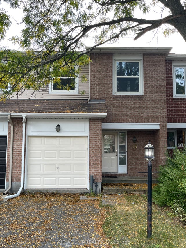 35 Willwood Crescent, Barrhaven