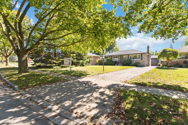 1803 Whitehall Drive, London East