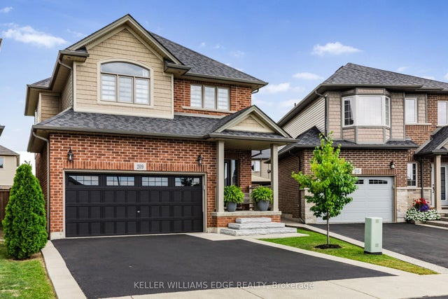 209 Echovalley Drive, Hamilton