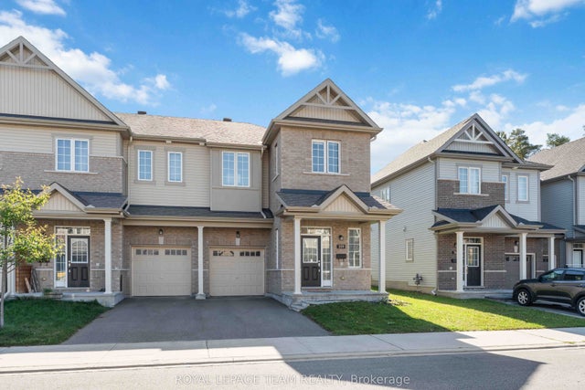 359 Melodie Street, Orleans - Convent Glen and Area