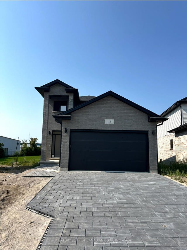 113 Marconi Court, London East