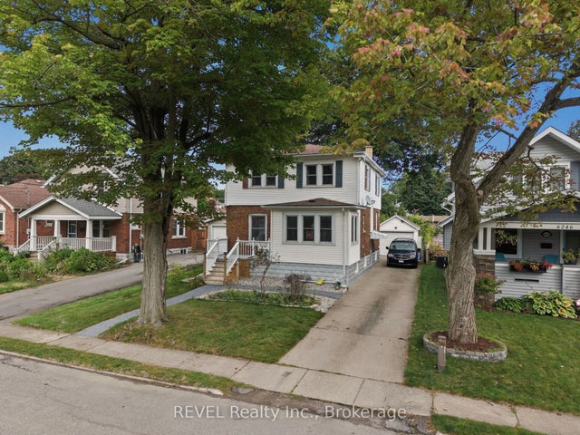 6238 Pine Grove Avenue, Niagara Falls