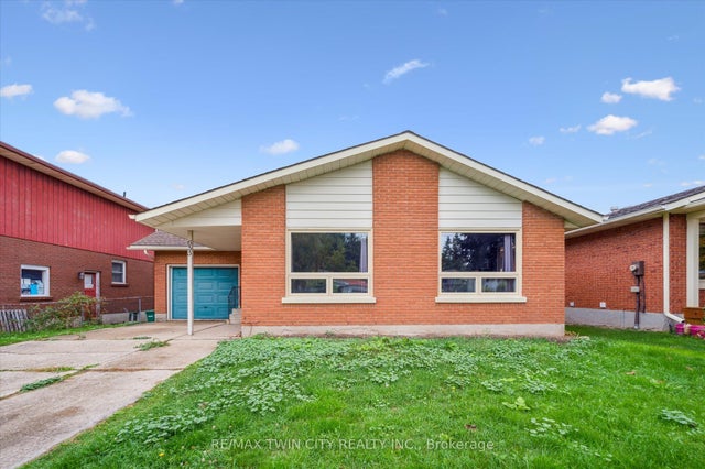 635 Raglan Street, Minto