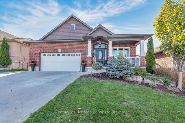 447 Alan Crescent, Woodstock