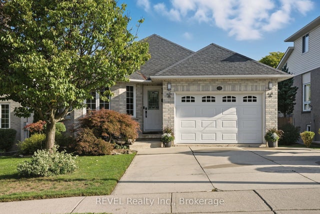 11 Supreme Drive, Hamilton