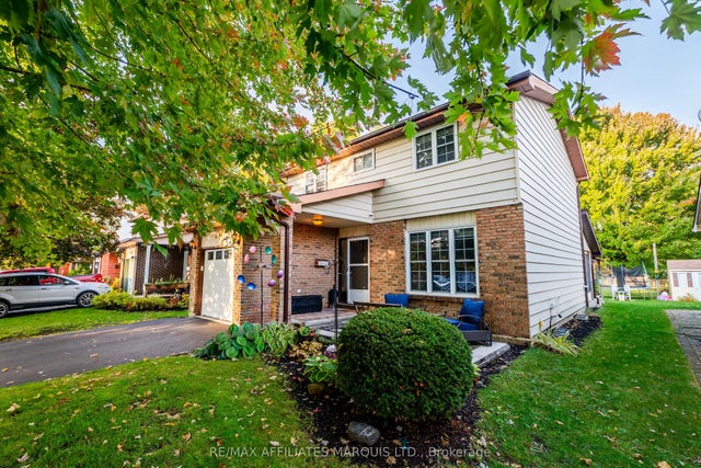 668 Champlain Drive N, Cornwall