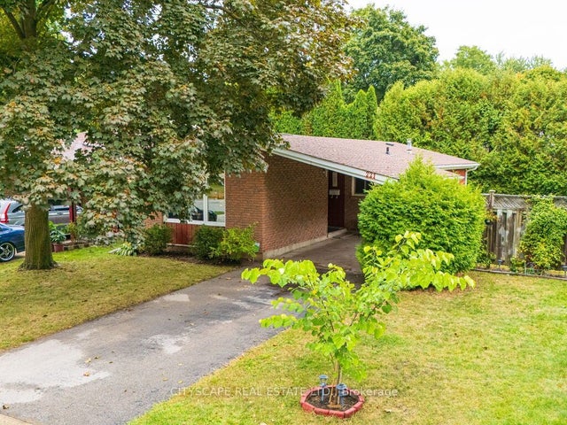 221 Kribs Street, Cambridge