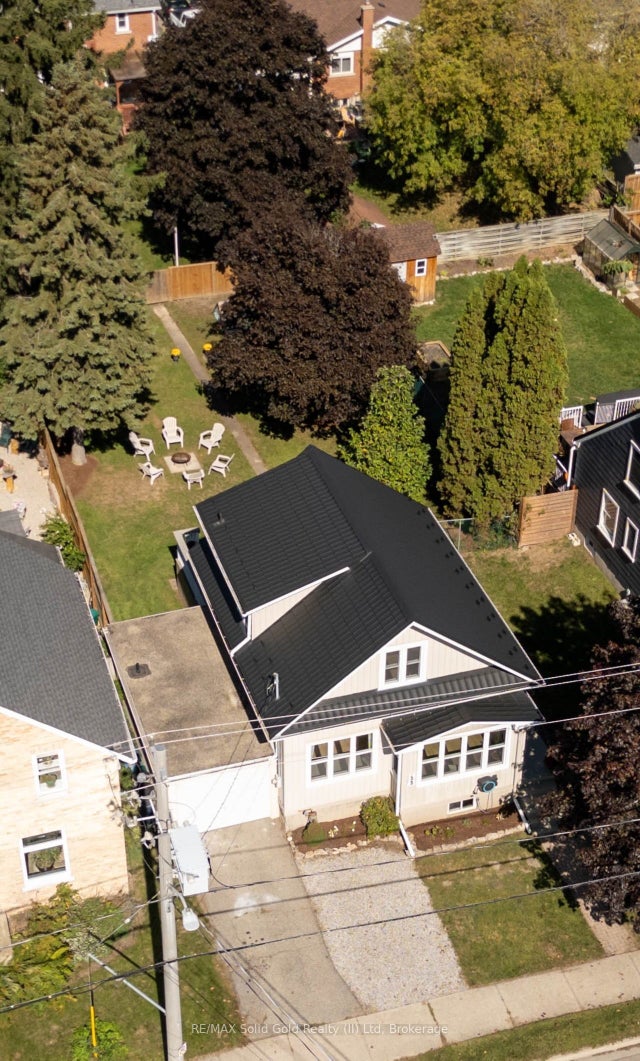 33 Bloomingdale Road N, Kitchener