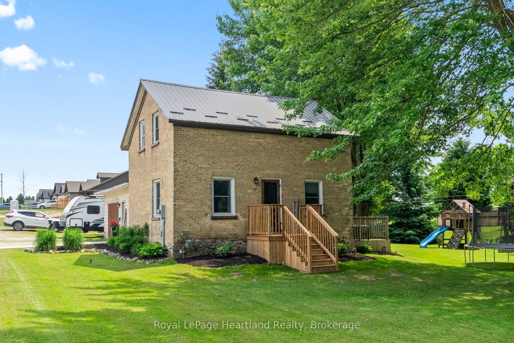 33 Allan Street, Minto