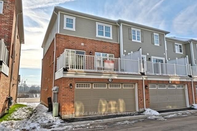 22 Spring Creek Drive 74, Hamilton