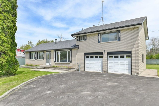 22227 Loyalist Parkway, Quinte West