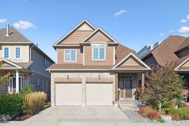 928 Pioneer Grove Court, Kitchener