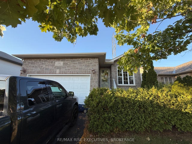 1388 Ottawa Street, Kingston