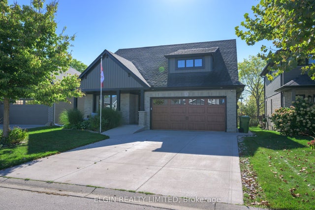 8 Deerfield Court, St. Thomas