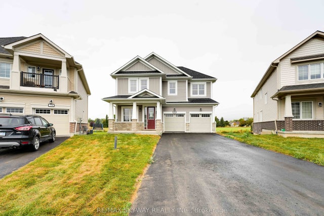76 Golf Links Drive, Loyalist