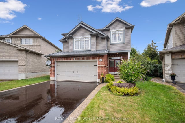 957 Banffshire Court, Kitchener