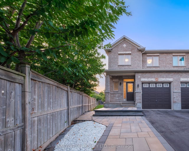 1609 Westhall Way N, Kanata