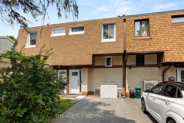 602 Seyton Drive, Bells Corners and South to Fallowfield